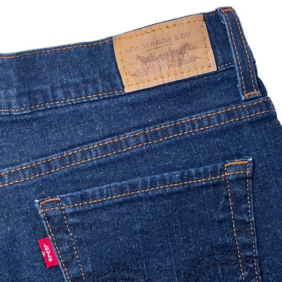 Levis 512 Perfectly Sliming Boot Cut Size 6 Short - Picture 10 of 10